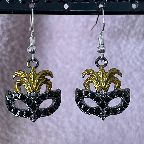 Mask Earrings - Picture 1 of 5